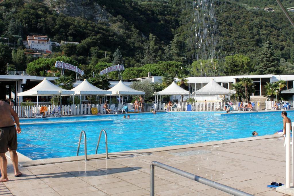 Beach Hotel Eurovil Предоре Екстер'єр фото
